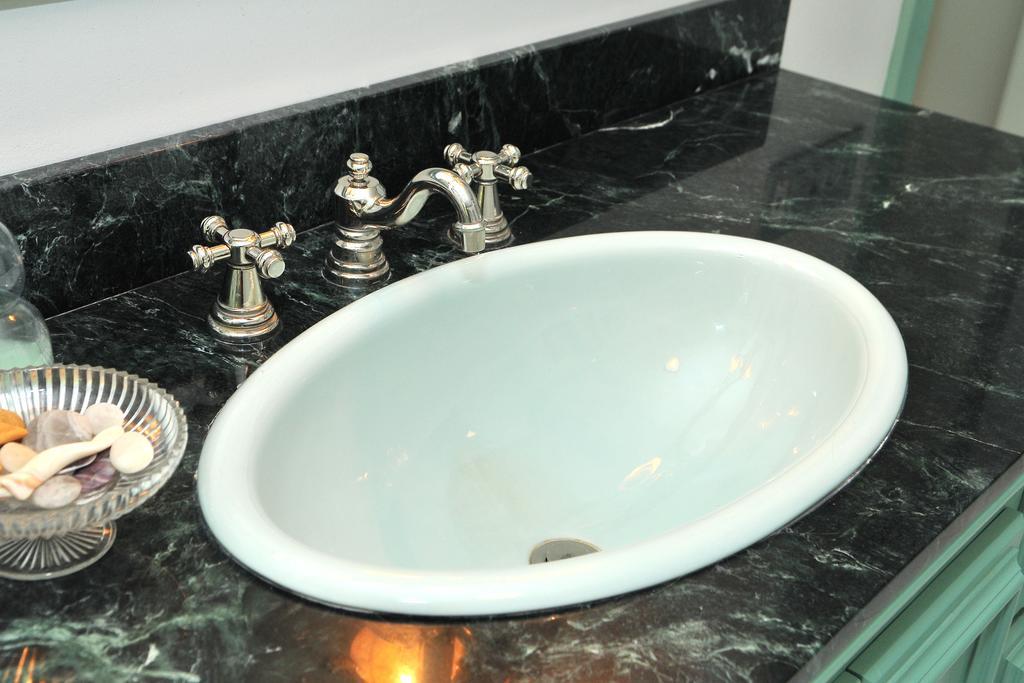 Bass Manor Bed And Breakfast & Art Museumマルタ 部屋 写真